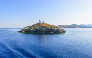  The lighthouse of Agios Nikolaos in Kea