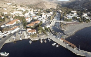 The port of Agios Efstratios  from the air
