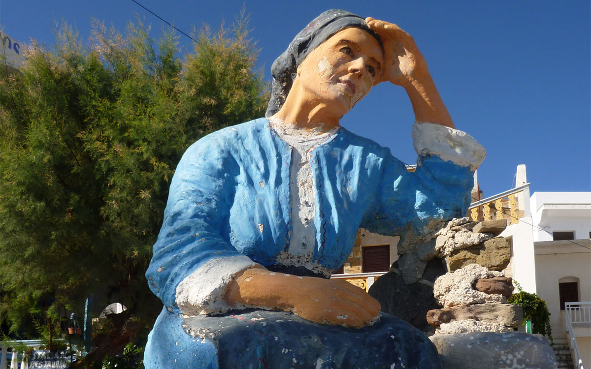 Μνημείο για τη γυναίκα από τον Όλυμπο στο Διαφάνι της Καρπάθου