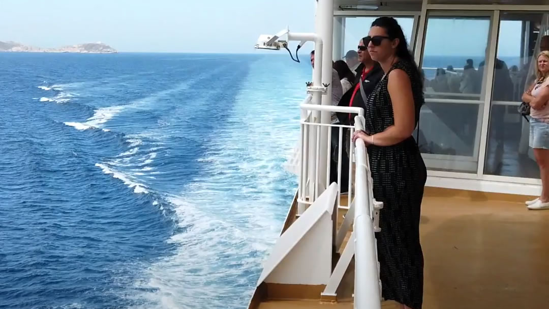 Video presentation for Santorini to Mykonos Ferry