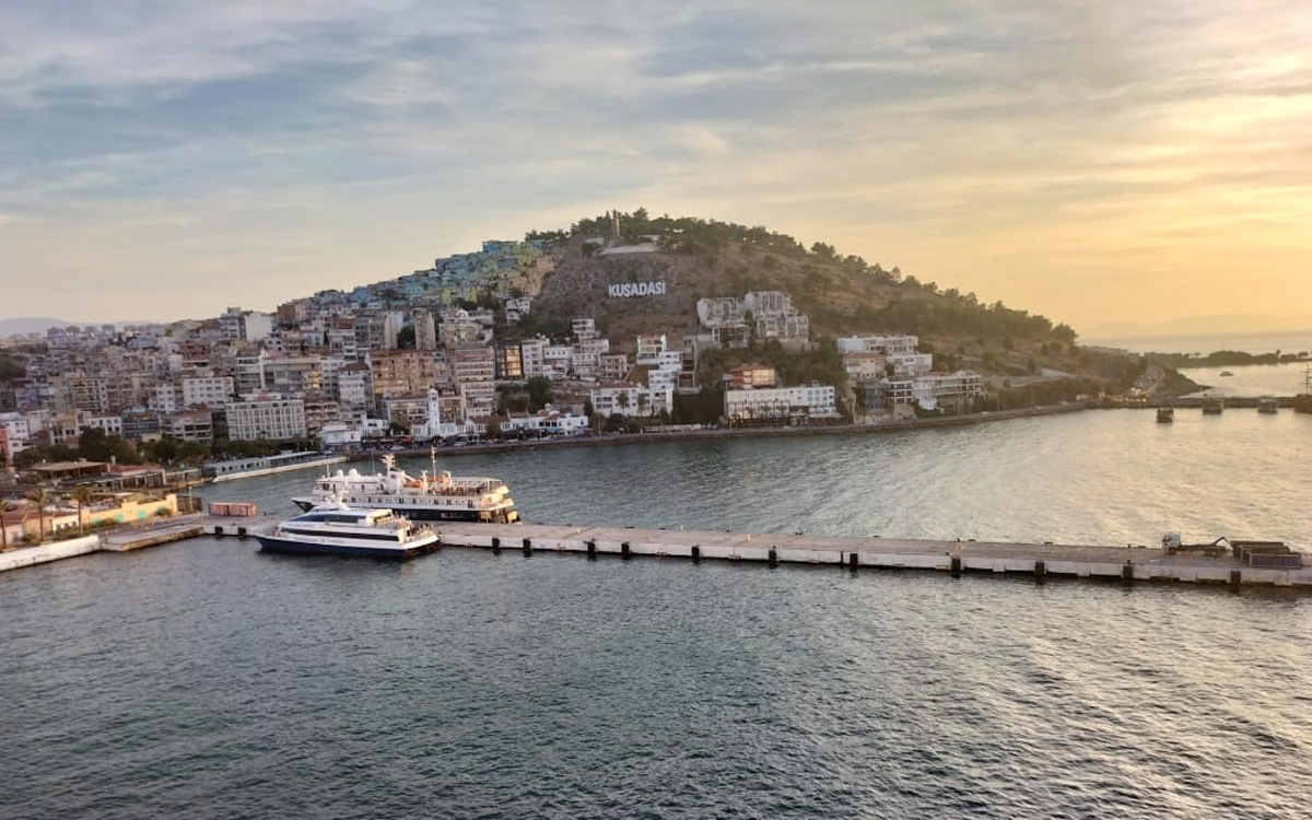 Main top decorational image for Vathy (Samos) to Kusadasi Ferry ferries page