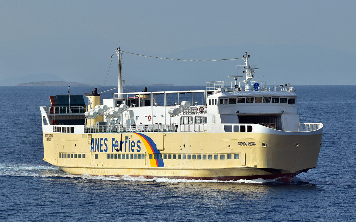 Ship photo for San Lorenzo Ferries