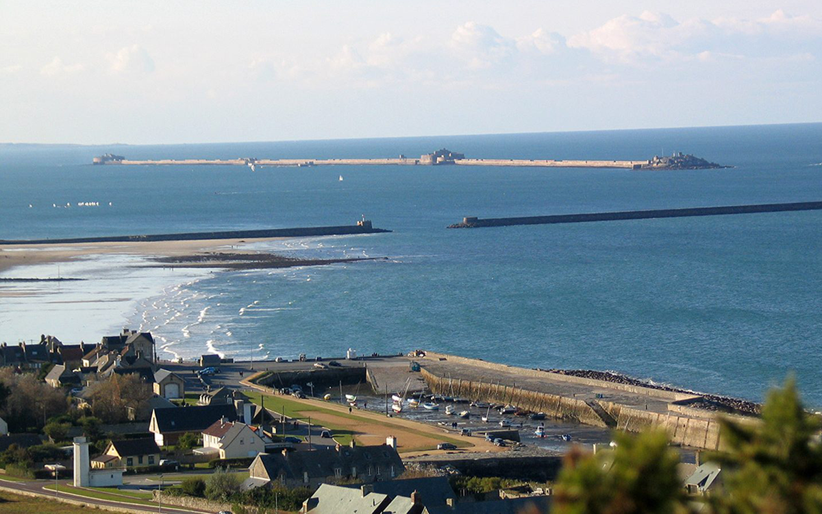 Main top decorational image for Rosslare to Cherbourg Ferry ferries page