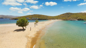 Kolona beach in Kythnos